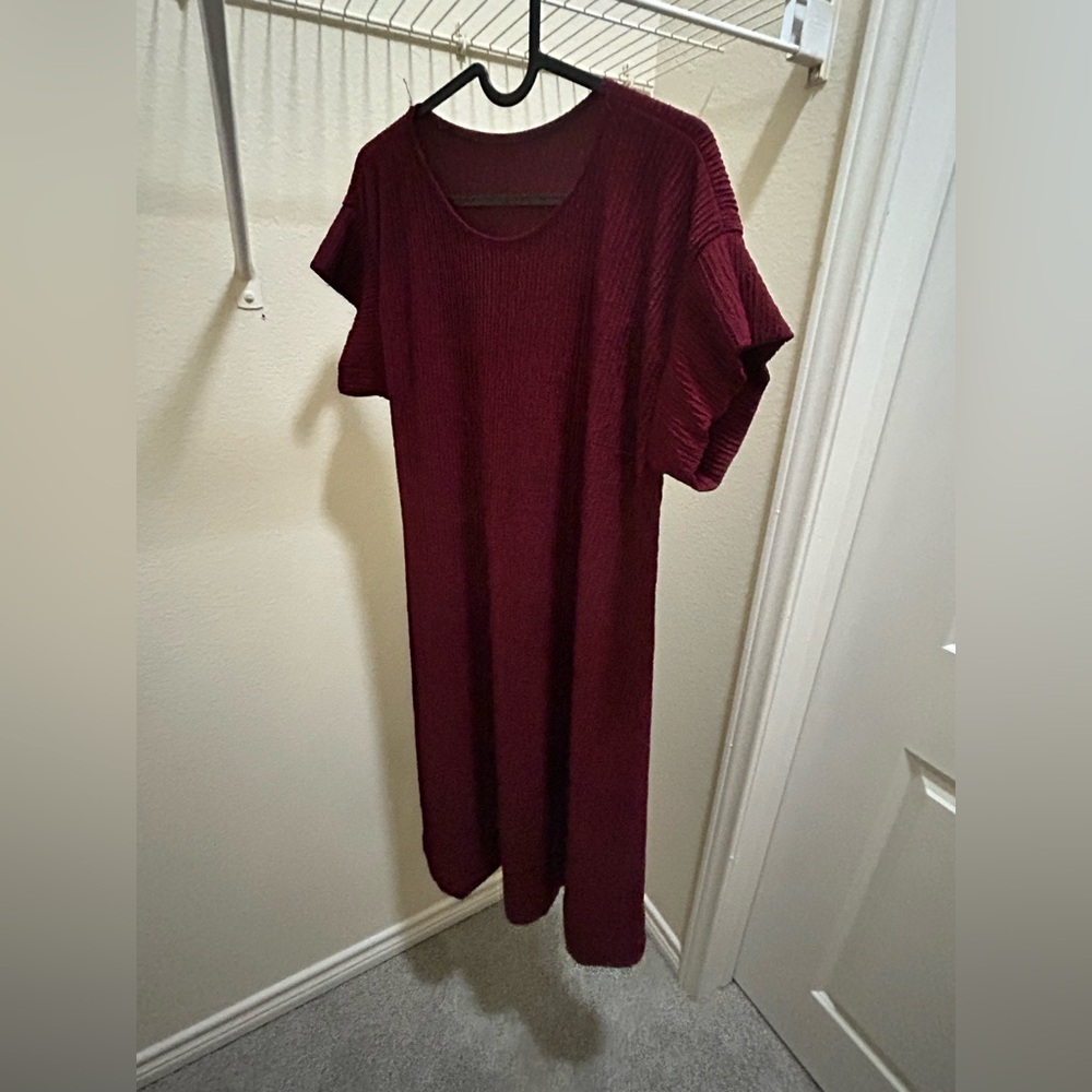 Burgundy Short Sleeve Dress